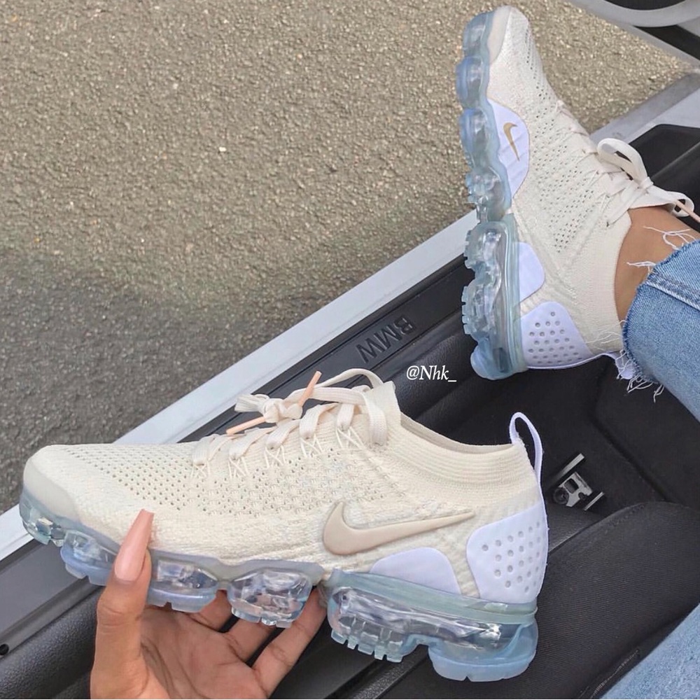 New Nike Women's Light Beige Vapormax Flyknit 2 Sneakers Sz 7
